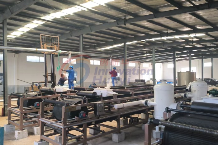 山東某硫酸鉀脫水項(xiàng)目三臺(tái)帶式真空過濾機(jī)安裝現(xiàn)場